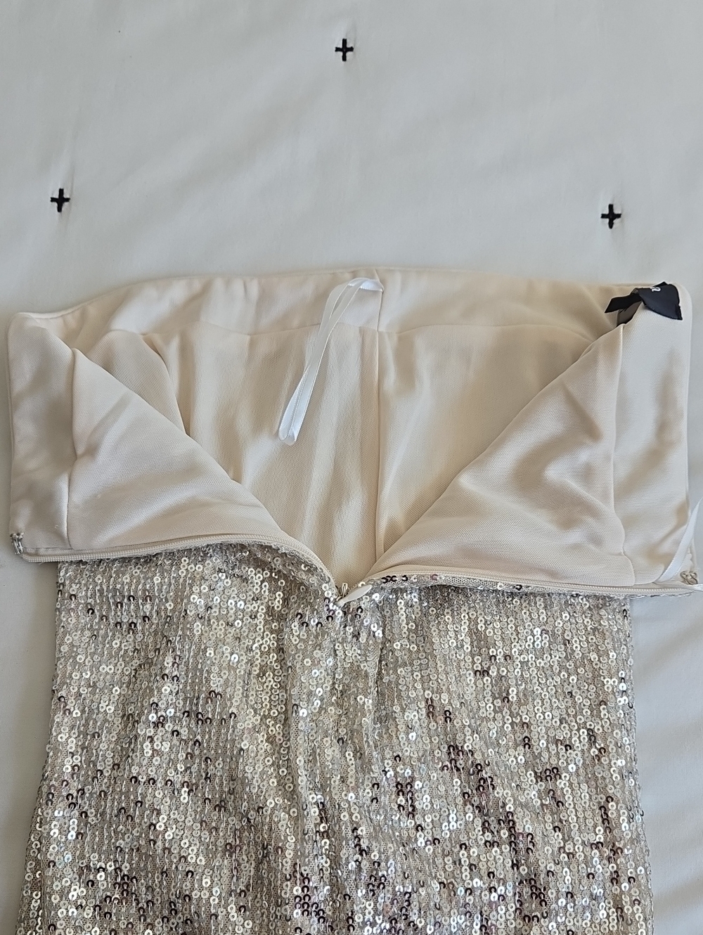 Women's Aakaa Long Silver Sequin Wide Leg Lined Side Zip Pant SIze Small - Picture 2 of 10